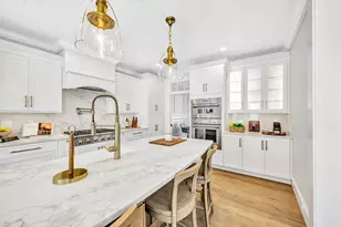 22 Country Clb Ln, Mashpee, MA 02649 - Photo 9