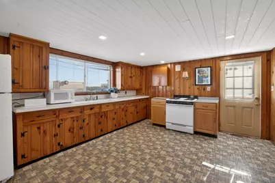 4 Freeman Avenue, Sandwich, MA 02563 - Photo 9