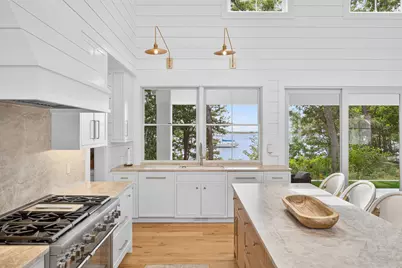 8 Bridge Street, Falmouth, MA 02536 - Photo 7