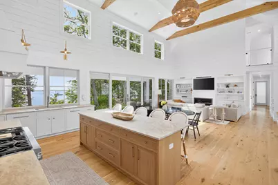 8 Bridge Street, Falmouth, MA 02536 - Photo 7