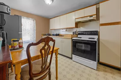 320-322 Old Bedford Road, Westport, MA 02790 - Photo 7