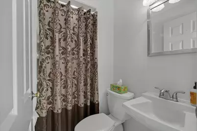 135 W Main Street #APT 7, Barnstable, MA 02601 - Photo 7