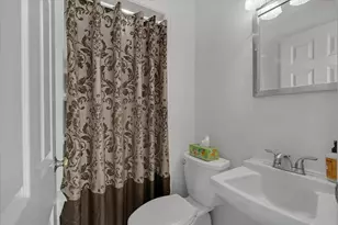 135 W Main St, Barnstable, MA 02601 - Photo 7