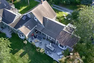 138 Chase St, Barnstable, MA 02601 - Photo 1