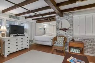 488 Commercial St, Provincetown, MA 02657 - Photo 7