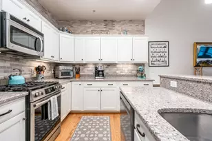 17 Twin Oaks Dr, Mashpee, MA 02649 - Photo 5