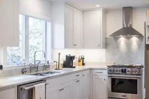 33 Fern Ln, Falmouth, MA 02543 - Photo 5