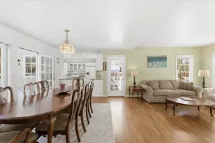 32 Niagara Ln, Yarmouth, MA 02673 - Photo 9