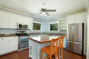 746 Carriage Shop Rd, Falmouth, MA 02536 - Photo 9