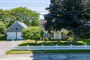 7 Pinefield Ln, Dennis, MA 02660 - Photo 1