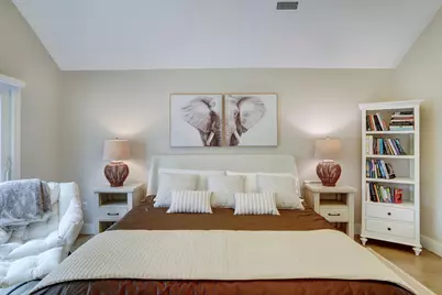 150 Cove Road #UNIT 10, Tisbury, MA 02568 - Photo 15