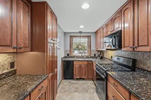 52 Birch St, Plymouth, MA 02360 - Photo 7