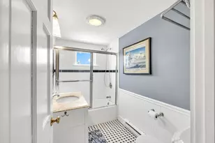 15 Cottage St, Provincetown, MA 02657 - Photo 23