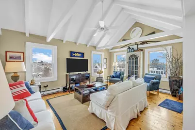 15 Cottage Street #2, Provincetown, MA 02657 - Photo 3