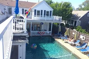 15 Cottage St, Provincetown, MA 02657 - Photo 25