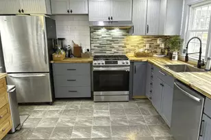 13 Allen St, Harwich, MA 02645 - Photo 5