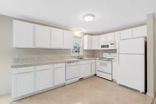 121 Camp St, Yarmouth, MA 02673 - Photo 3