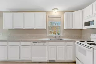121 Camp St, Yarmouth, MA 02673 - Photo 5