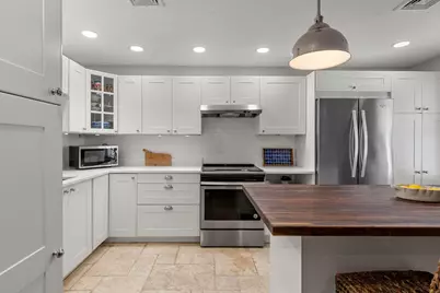 925 Main Street #UNIT 3, Barnstable, MA 02635 - Photo 9