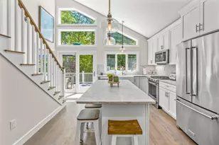 15 Halyard Cir, Mashpee, MA 02649 - Photo 1