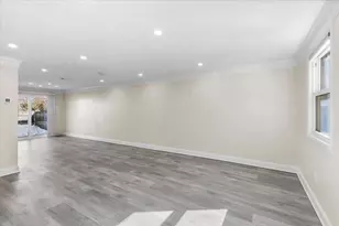 8 Captain Cook Ln, Barnstable, MA 02632 - Photo 5