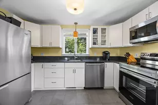 343 Bradford St, Provincetown, MA 02657 - Photo 11