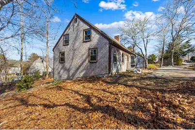 1094 County Road, Bourne, MA 02534 - Photo 5