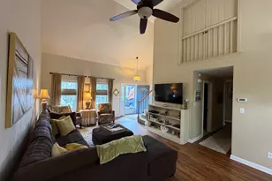 1 Hawthorne Ct, Bourne, MA 02559 - Photo 1