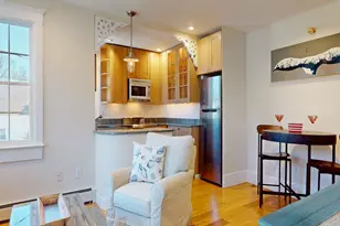 12 Franklin St, Provincetown, MA 02657 - Photo 9