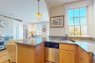 12 Franklin St, Provincetown, MA 02657 - Photo 15