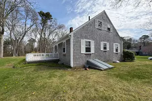 17 Eileen St, Yarmouth, MA 02675 - Photo 5