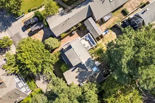 12 Cottage St, Provincetown, MA 02657 - Photo 29