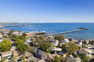 12 Cottage St, Provincetown, MA 02657 - Photo 31