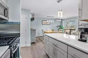 15 Riverview Ave, Mashpee, MA 02649 - Photo 11