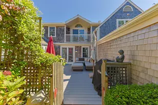 28 Commercial St, Provincetown, MA 02657 - Photo 33