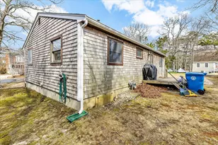 104 Edgewater Dr, Falmouth, MA 02536 - Photo 41