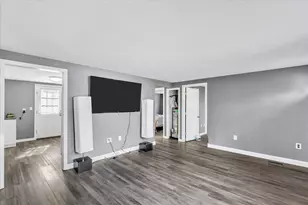 104 Edgewater Dr, Falmouth, MA 02536 - Photo 3