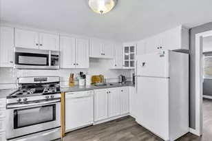 104 Edgewater Dr, Falmouth, MA 02536 - Photo 13