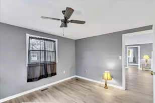 104 Edgewater Dr, Falmouth, MA 02536 - Photo 27