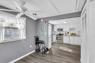 104 Edgewater Dr, Falmouth, MA 02536 - Photo 17