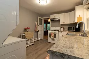 9 Cricket Ln, Falmouth, MA 02543 - Photo 5