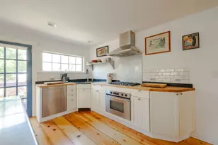 6 Daggett Ln, Provincetown, MA 02657 - Photo 5