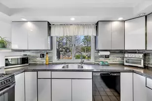 2 Ocean Spray Ln, Yarmouth, MA 02673 - Photo 19