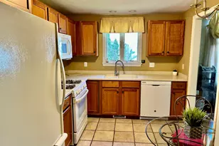 28 Windward St, Mashpee, MA 02649 - Photo 7