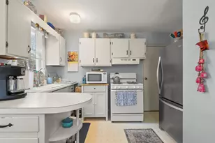 47 Cliff Rd, Bourne, MA 02553 - Photo 9