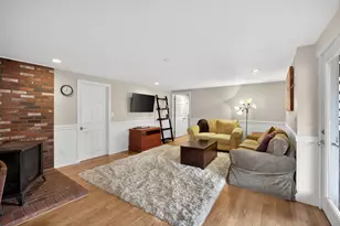 17 17A 17B Cranberry Ln, Falmouth, MA 02540 - Photo 23