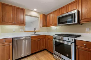 28 Wildflower Ln, Yarmouth, MA 02675 - Photo 7