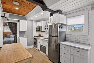19 Center St, Provincetown, MA 02657 - Photo 9