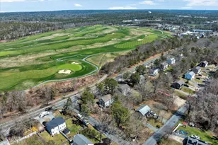 269-271 Old Town House Rd, Yarmouth, MA 02673 - Photo 5