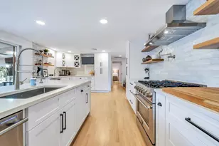 229 S Sea Ave, Yarmouth, MA 02664 - Photo 11